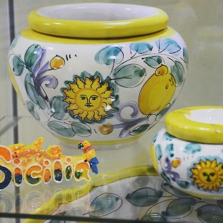 B&B Crystal Мессіна Екстер'єр фото